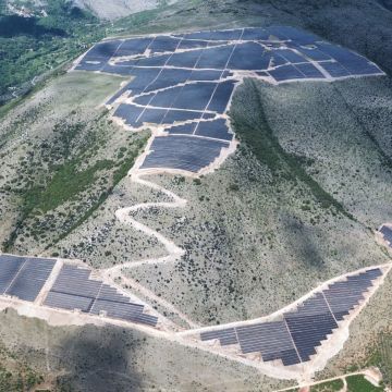 Δημιουργία φωτοβολταϊκού πάρκου από SE και CERO Generation