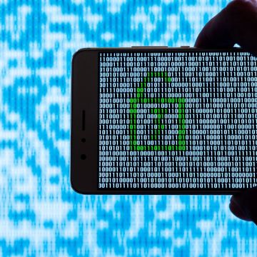 Πώς οργανώνεται μια κυβερνοεπίθεση σε mobile συσκευές