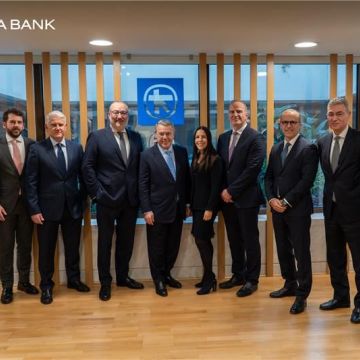Η Alpha Bank ολοκληρώνει την εξαγορά της AXIA
