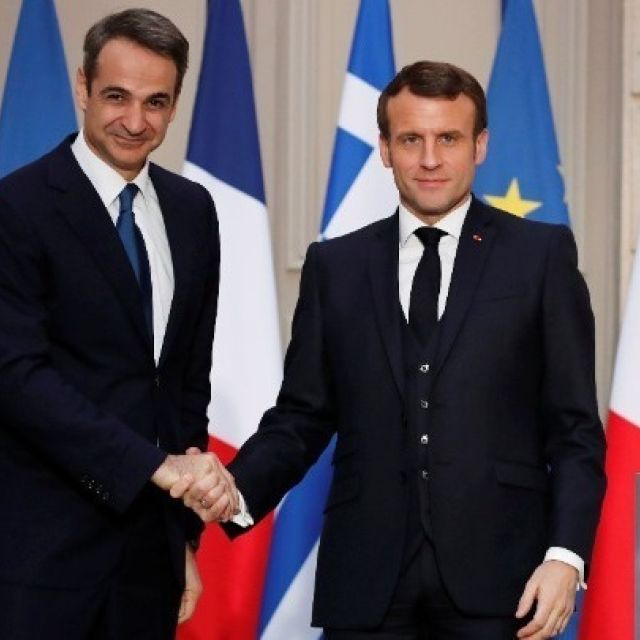 Συνάντηση Μητσοτάκη και Μακρόν στη σύνοδο κορυφής για την AI