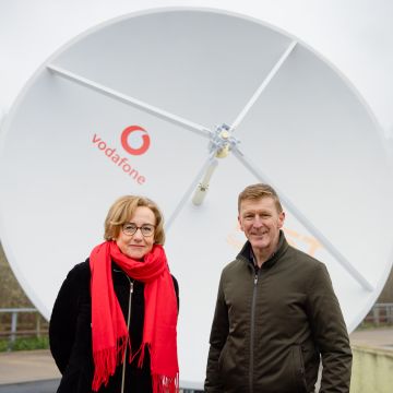 Η Vodafone πραγματοποίησε με επιτυχία την πρώτη διαστημική βιντεοκλήση
