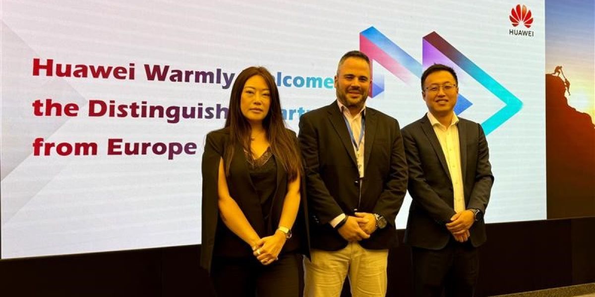 Εκπαιδευτικό ταξίδι στην Huawei πραγματοποίησε η CBS