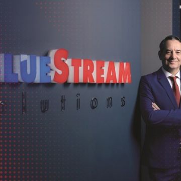 Η IDEAL Holdings εξαγόρασε το 75% της Bluestream Solutions