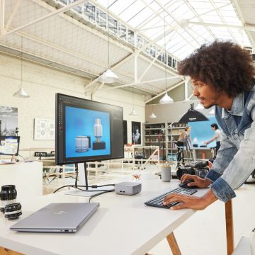 Τα προϊόντα της HP που παρουσιάστηκαν στο CES 2025