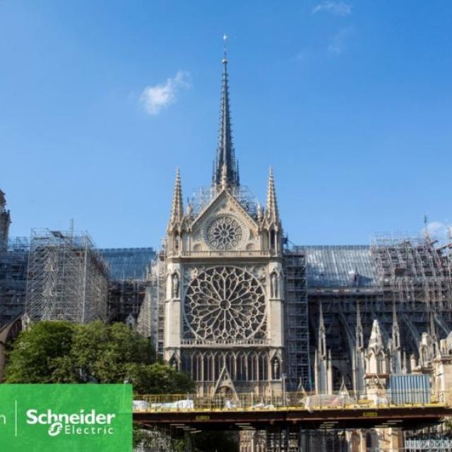 Η SE συμβάλλει στην αποκατάσταση της Παναγίας των Παρισίων