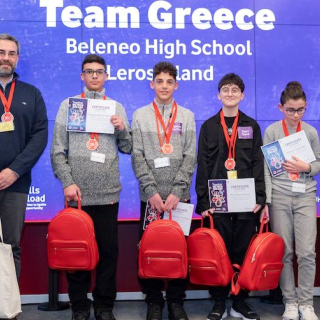 Η νικήτρια ομάδα του Generation Next δημιούργησαν γυαλιά AI