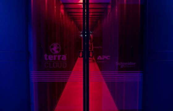 Συνεργασία Schneider Electric και Terra Cloud