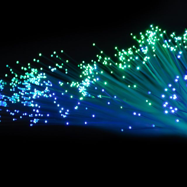 Η Optronics Technologies αναβαθμίζει τη Νέα Μαρίνα Ρόδου