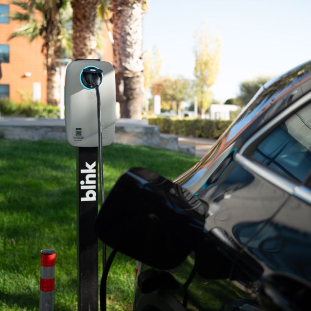 Επεκτείνεται σε όλη την Ελλάδα το δίκτυο της Blink Charging Hellas