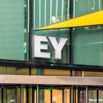 Νέα πλατφόρμα της EY για χρηματοοικονομικές υπηρεσίες