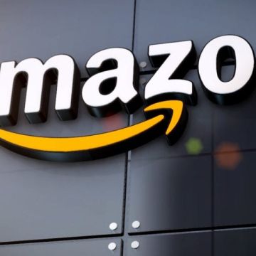 10.000 περικοπές φέρεται να ετοιμάζει η Amazon