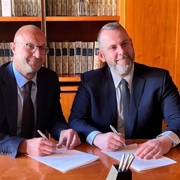 Η Sunlight Group συνεχίζει να επεκτείνεται με την εξαγορά της PBM