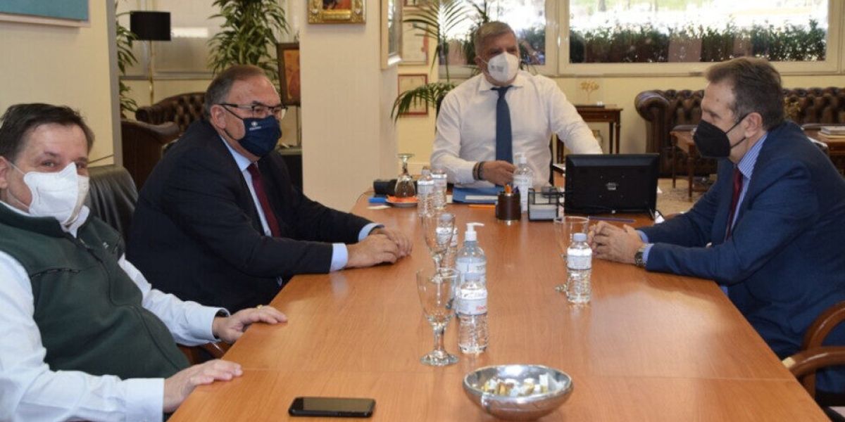 Περιφέρεια Αττικής και ΕΣΕΕ δίνουν προτεραιότητα στον ψηφιακό μετασχηματισμό των ΜμΕ