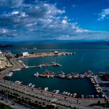Εγκατάσταση φωτοβολταϊκών στο λιμάνι του Βόλου