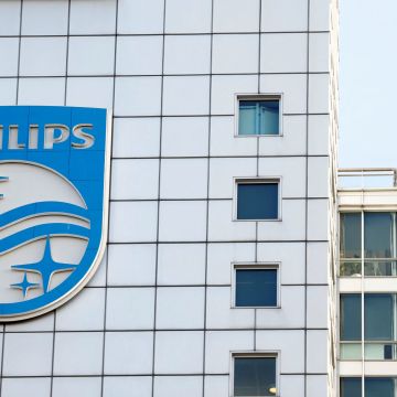 Διευρυμένες ζημίες για τη Philips