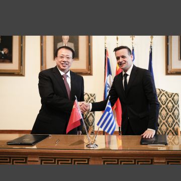 Αδελφοποίηση για Αθήνα και Σαγκάη