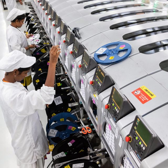 Η Foxconn ετοιμάζεται να επενδύσει δισεκατομμύρια στην Ινδία