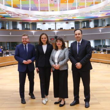 Ο Δ. Παπαστεργίου στο Συμβούλιο Υπουργών Τηλεπικοινωνιών στις Βρυξέλλες