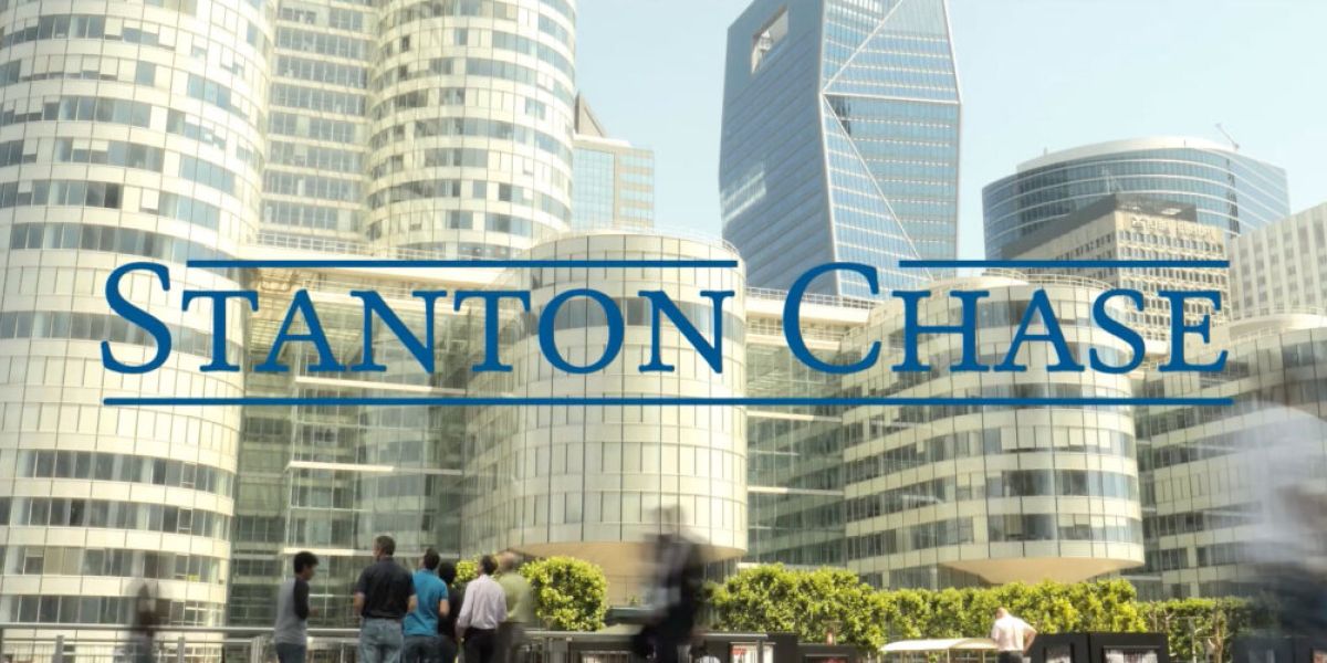 Η Stanton Chase επενδύει στους εργαζόμενούς της με τη βοήθεια της Qlearsite