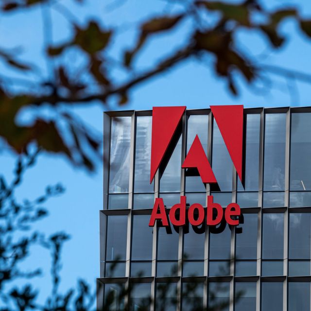 Μήνυση κατά της Adobe από τις ΗΠΑ
