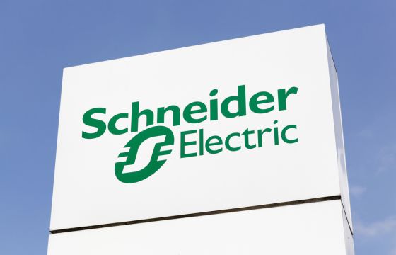 Η Schneider Electric επενδύει σε υποδομές στις ΗΠΑ