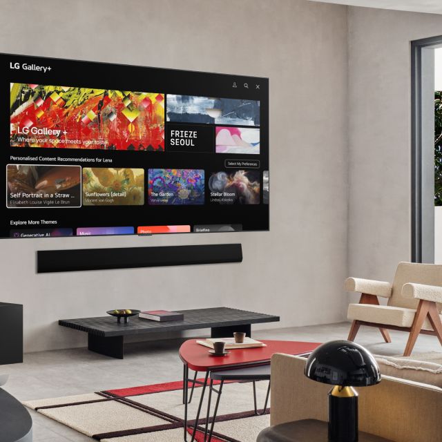 LG OLED TVs σε έκθεση ζωγραφικής για τη φύση στη Σεούλ