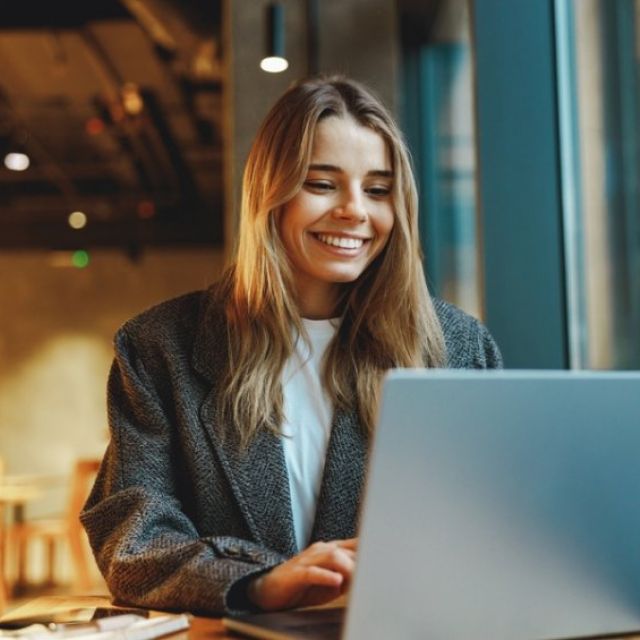 11% πάνω η παραγωγικότητα στις ΗΠΑ χάρη στην υβριδική εργασία