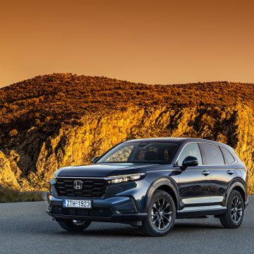 Honda CR-V e:HEV / e:PHEV: Νέα μοντέλα πέντε αστέρων