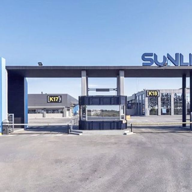 Η Sunlight Group βελτιστοποιεί το χαρτοφυλάκιό της