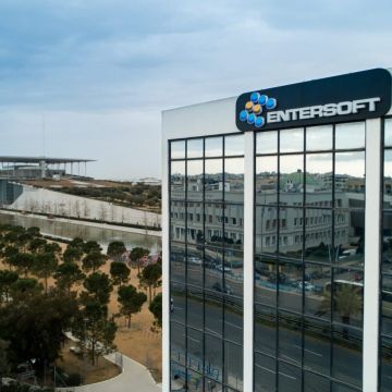 Ο Όμιλος Fourlis επέλεξε την Entersoft