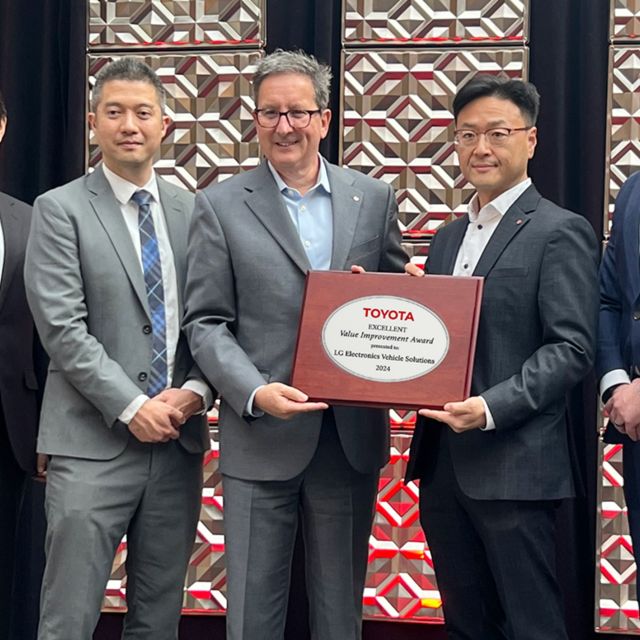 Η LG βραβεύτηκε από την Toyota Motor North America