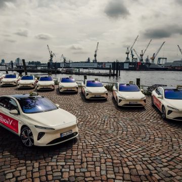 Κάτω του 1% οι διαδρομές ταξί με EVs στην Ελλάδα